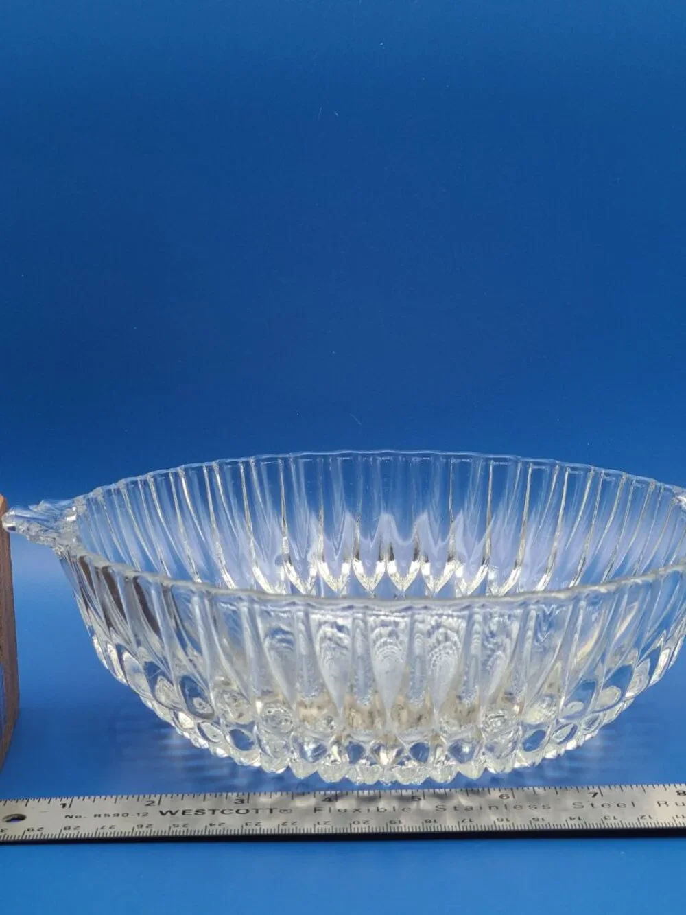 Anchor Hocking Vintage Teardrop Hobnail Handled Serving Bowl 8